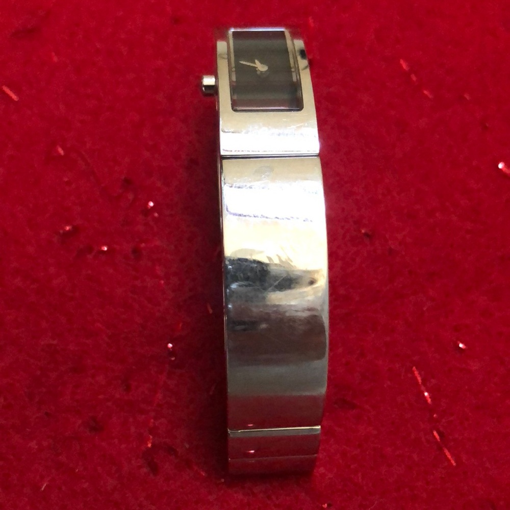 Watch - Picture 3 of 3